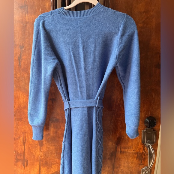 Blue long sleeve sweater dress Large - Picture 7 of 8